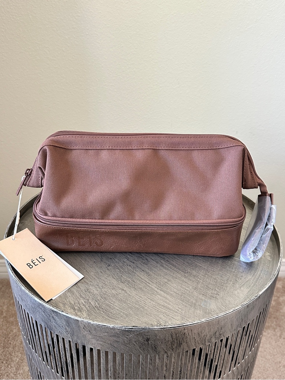 BEIS Brown Dopp Kit Travel Toiletry Bag - Picture 2 of 12